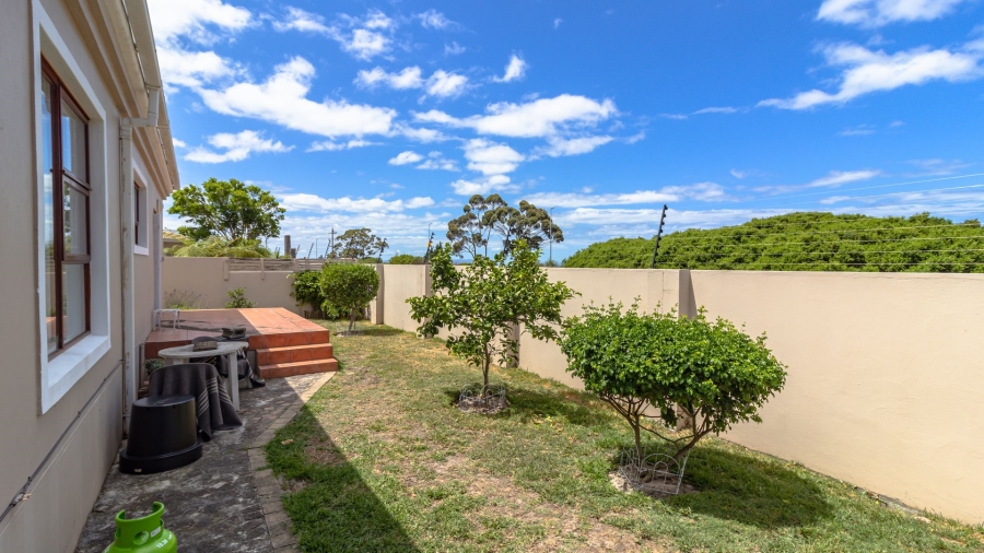 3 Bedroom Property for Sale in Chanteclair Western Cape